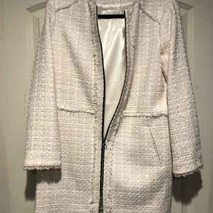 Zara Boucle Tweed collarless jacket size large L cream